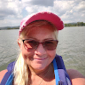 Meet your Posher, Gina